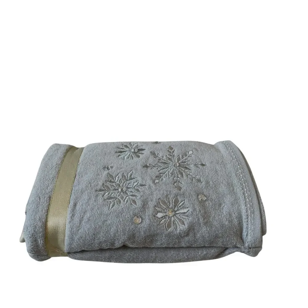 Papyrus Embroidered SNOWFLAKE Hand Towels 18x28 Gray 100% Cotton Set of 2 New